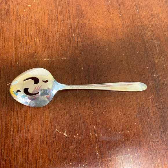 Meriden Silver Plate Co Slotted but spoon 5” - Picture 4 of 6